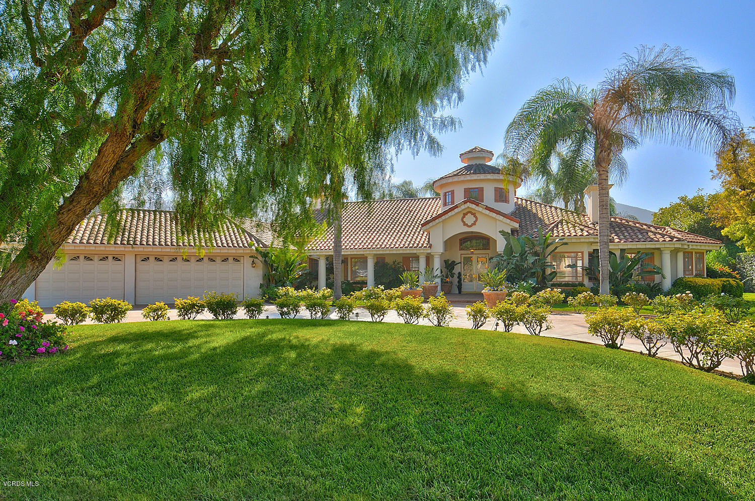 11186 Red Barn Road Camarillo, CA 93012 - Photo 2 of 41 a front view of house with yard