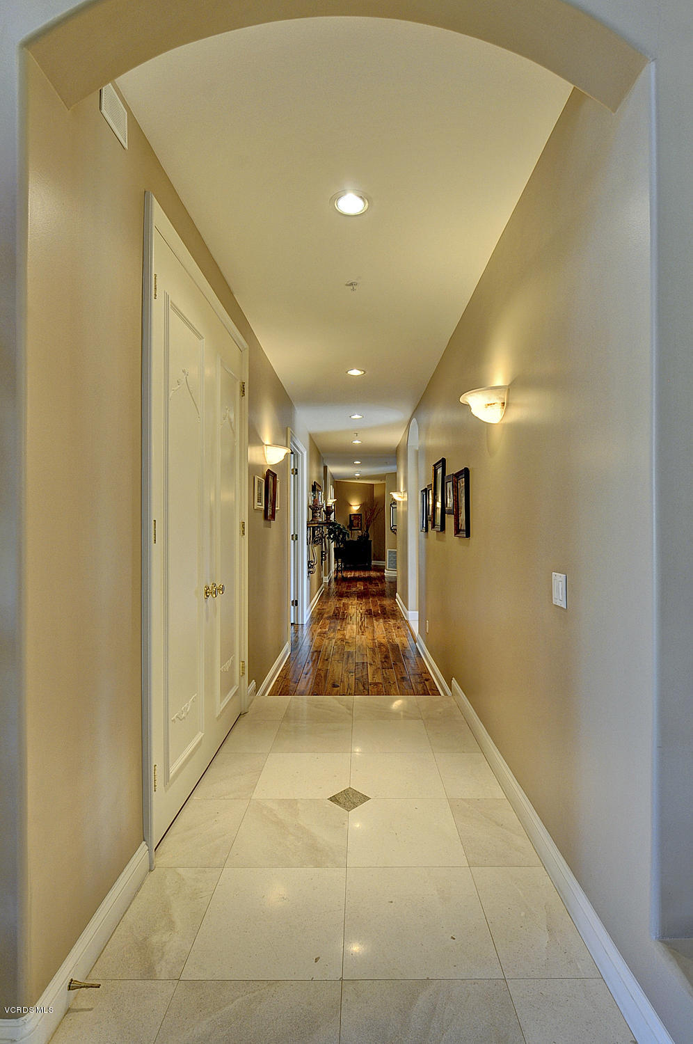 11186 Red Barn Road Camarillo, CA 93012 - Photo 17 of 41 a view of lobby area