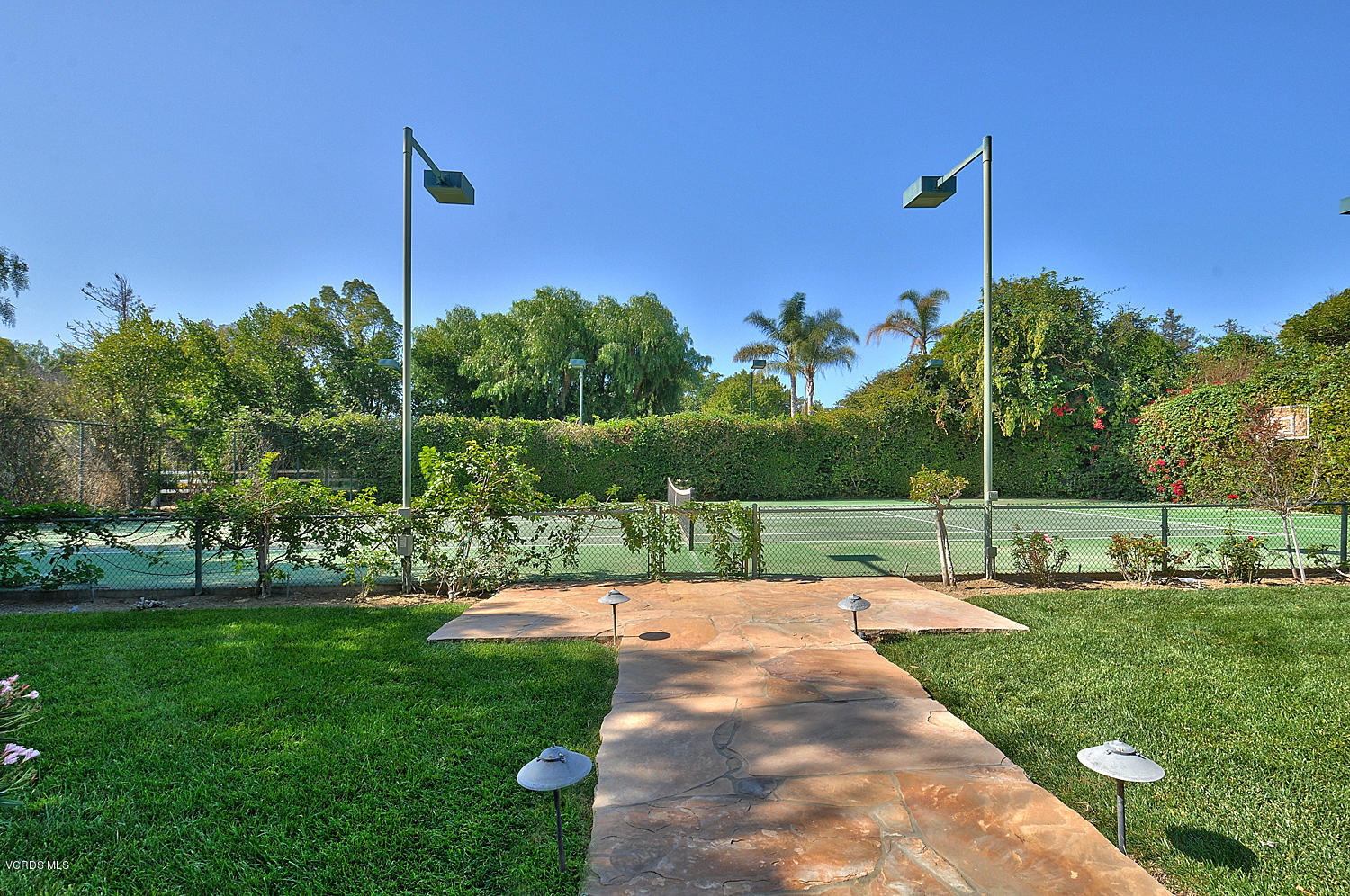 11186 Red Barn Road Camarillo, CA 93012 - Photo 38 of 41 a view of a park with large trees