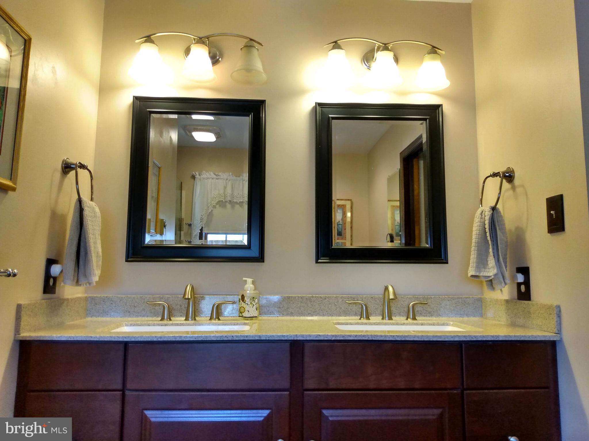 2428 Sollenberger Road Chambersburg, PA 17202 - Photo 22 of 41 Master Bath
