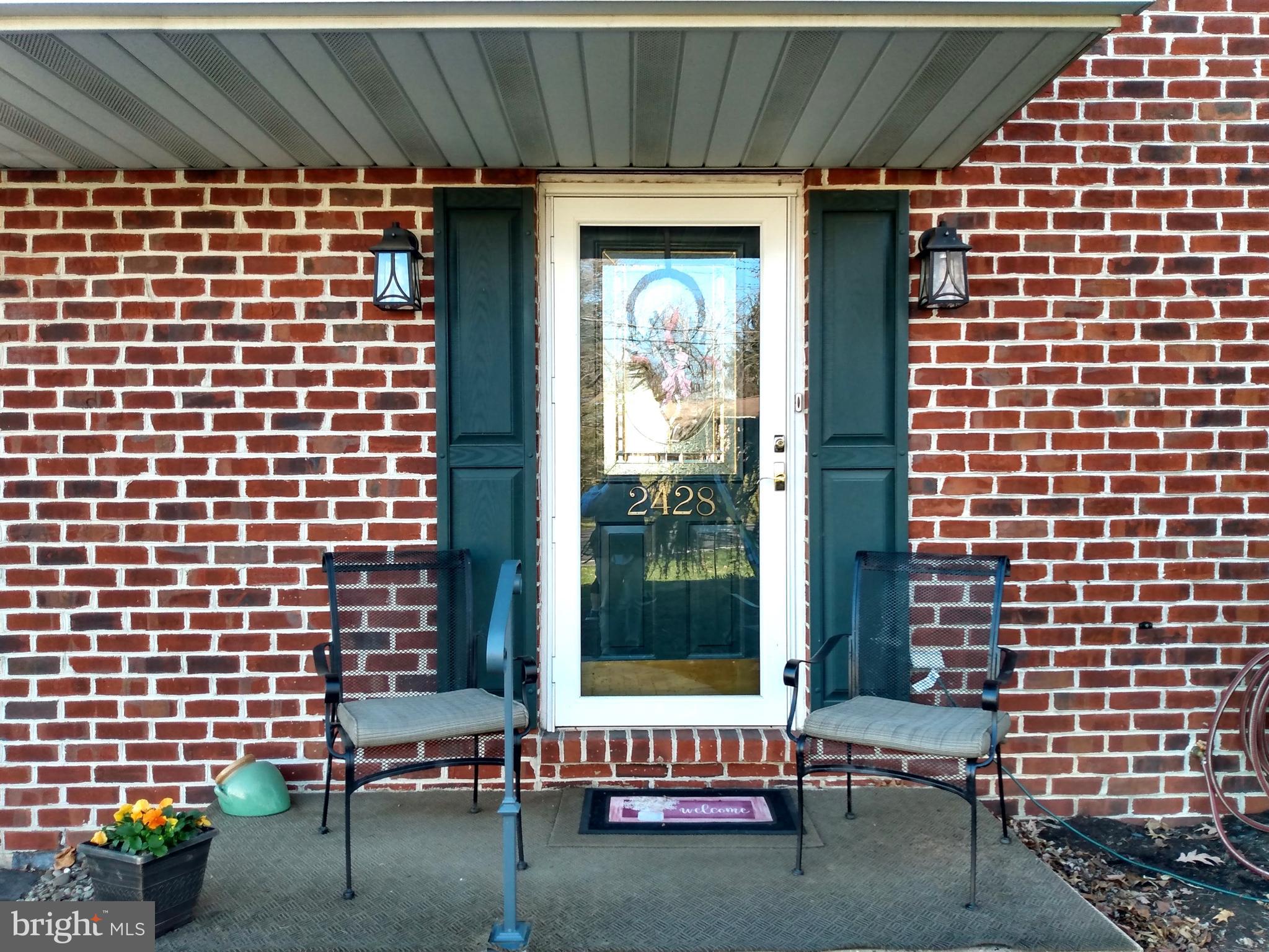2428 Sollenberger Road Chambersburg, PA 17202 - Photo 5 of 41 Front Porch
