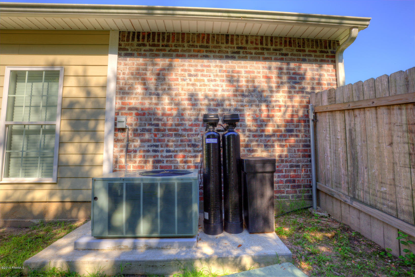 403 Smith-Reed Road Lafayette, LA 70507 - Photo 31 of 32 WaterSoftner