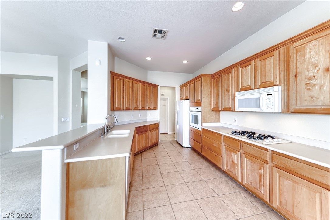 2280 Lyrical Road Henderson, NV 89052 - Photo 14 of 43