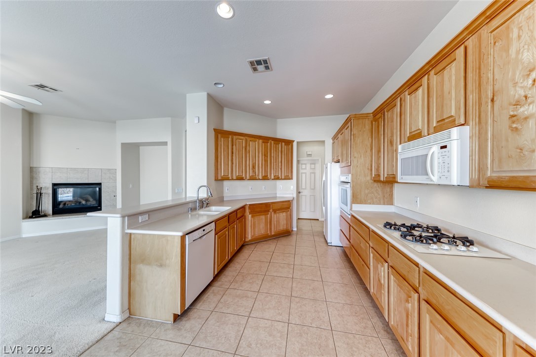 2280 Lyrical Road Henderson, NV 89052 - Photo 17 of 43