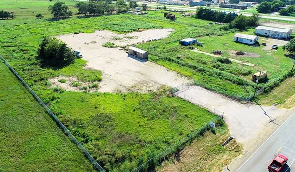 $3,950 | 60 St Caldwell Tx 77836, Caldwell, TX 77836