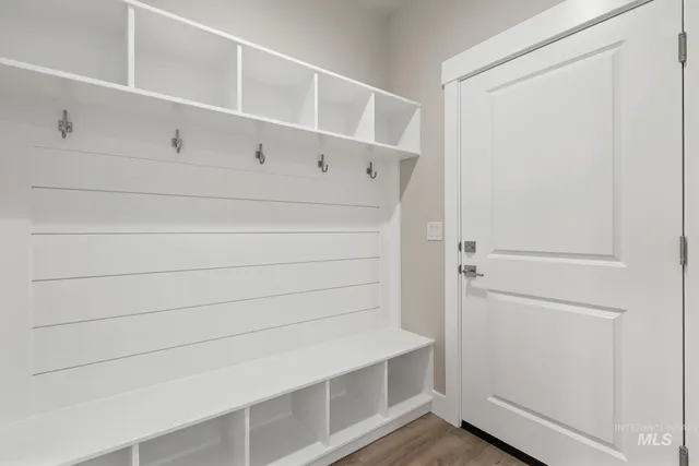 $724,900 | 385 South Strut Way, Boise, ID 83716