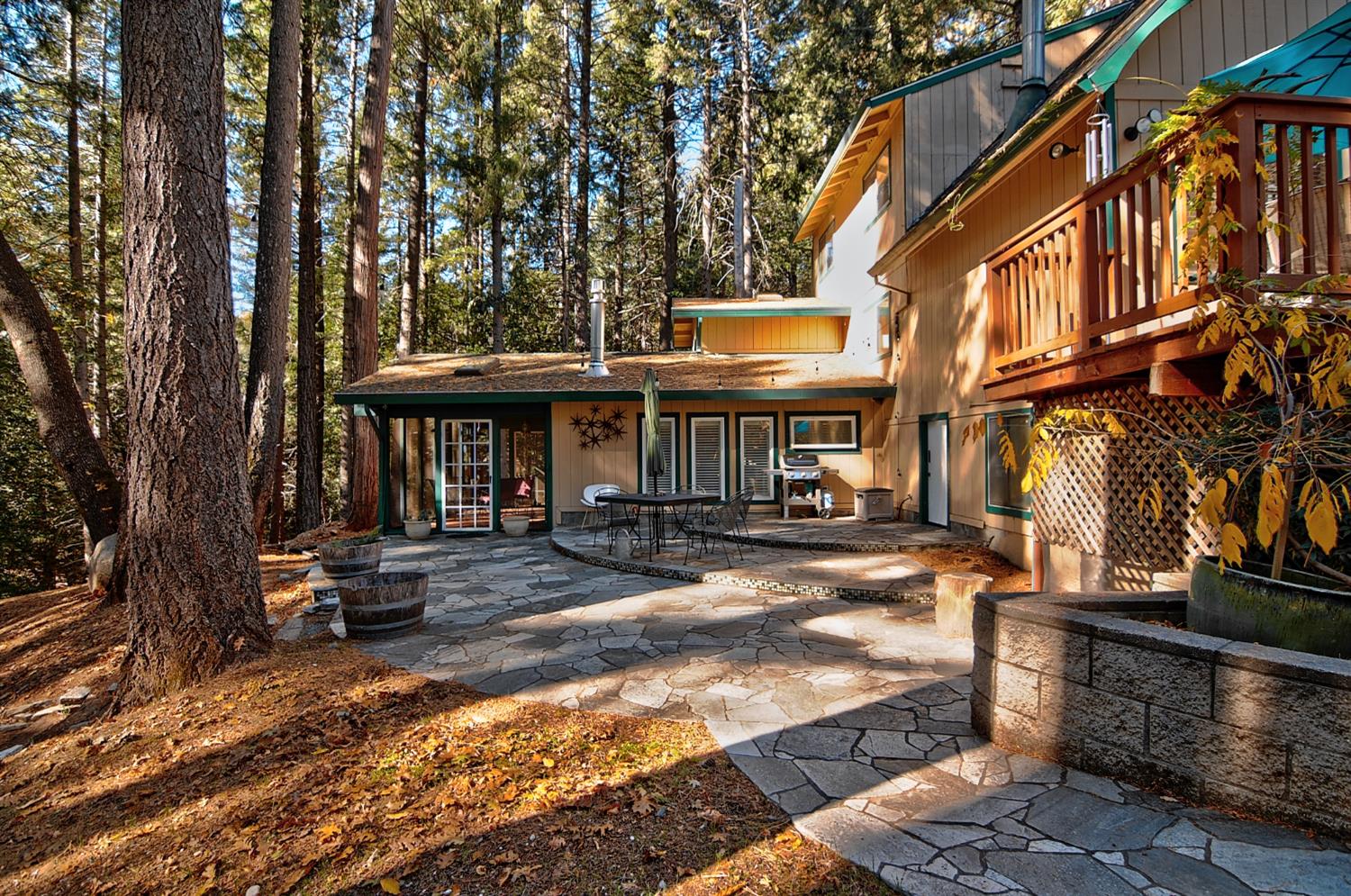 16914 Pasquale Road Nevada City, CA 95959 - Photo 7 of 32 a view of a building with sitting area