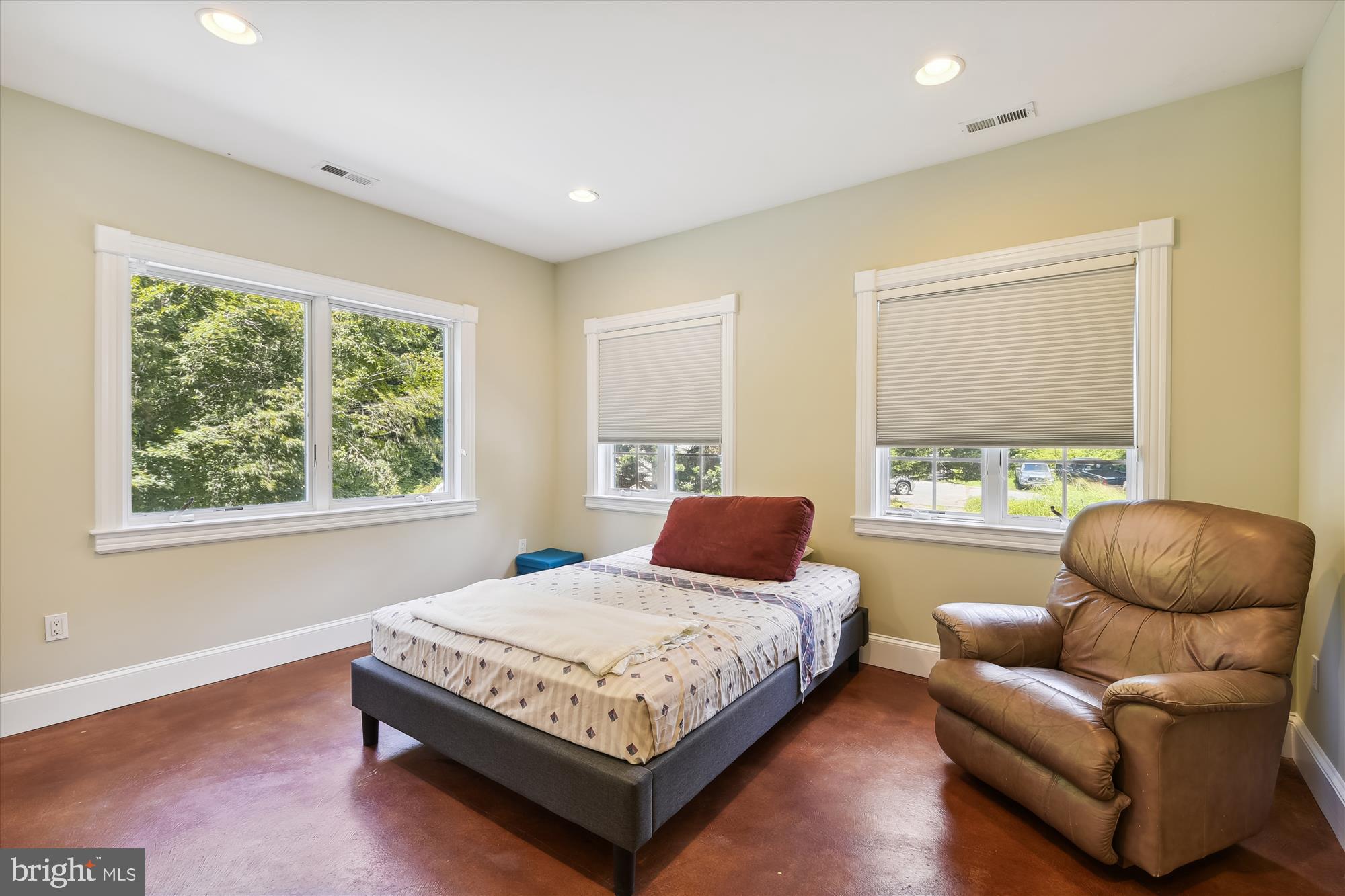 357 Forest Beach Road Annapolis, MD 21409 - Photo 34 of 91 UL Bedroom 5