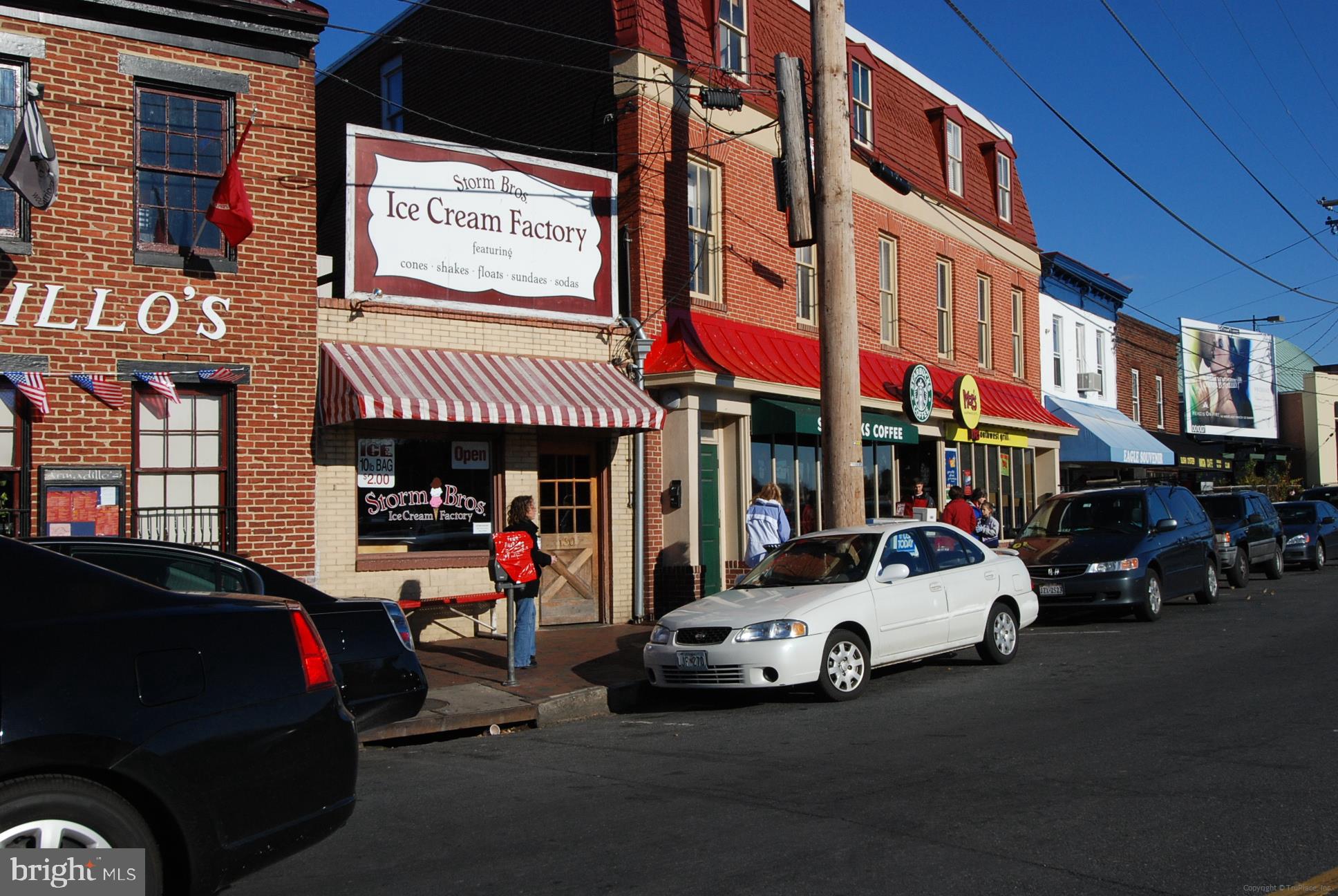 357 Forest Beach Road Annapolis, MD 21409 - Photo 74 of 91 a car parked in front of a store