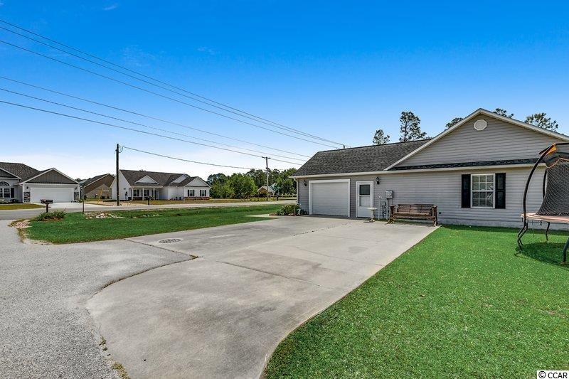 348 Fox Bay Road Loris, SC 29569 - Photo 4 of 37