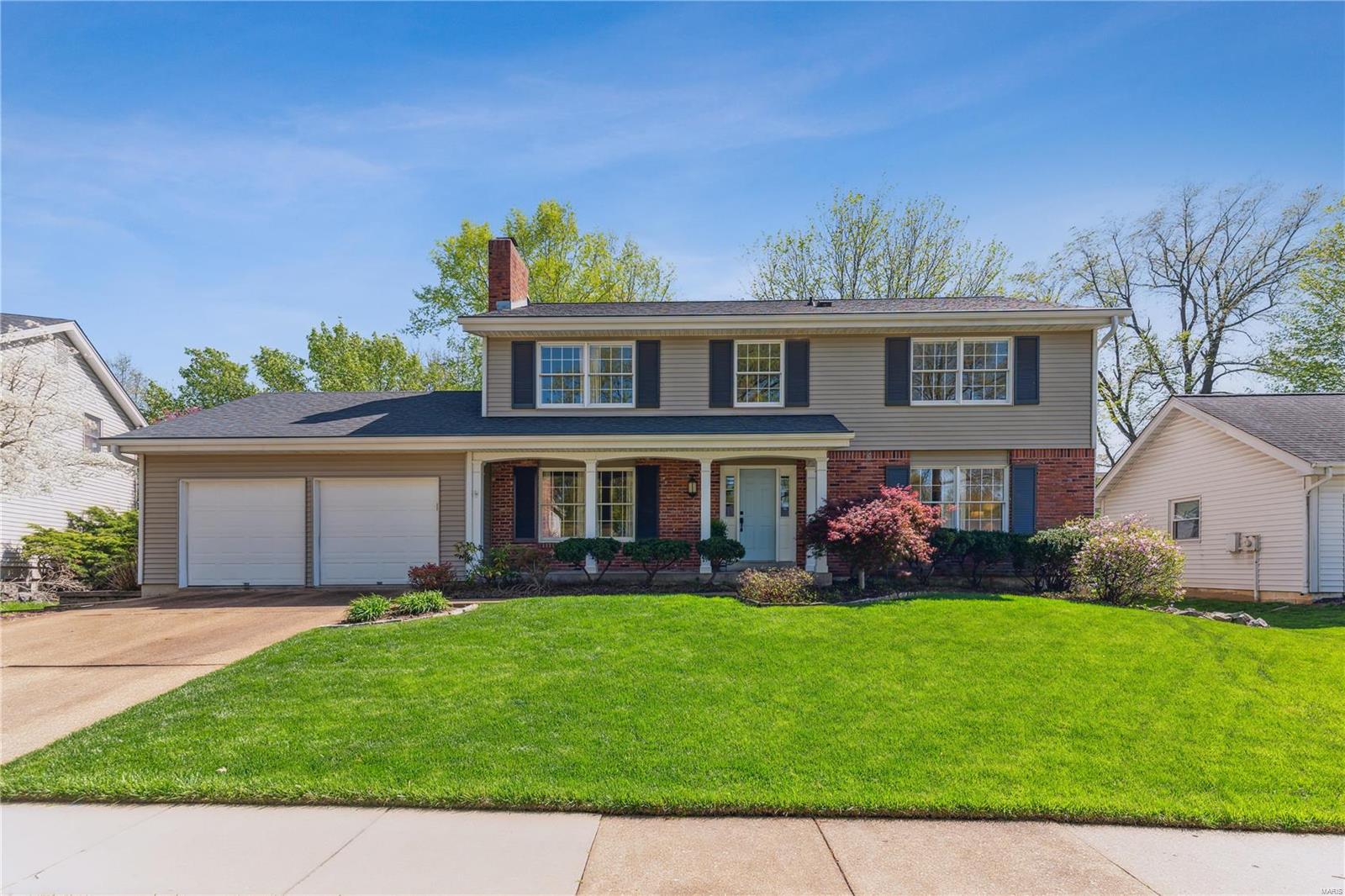 2156 Fairway Bend Chesterfield, MO 63017 - Photo 1 of 31