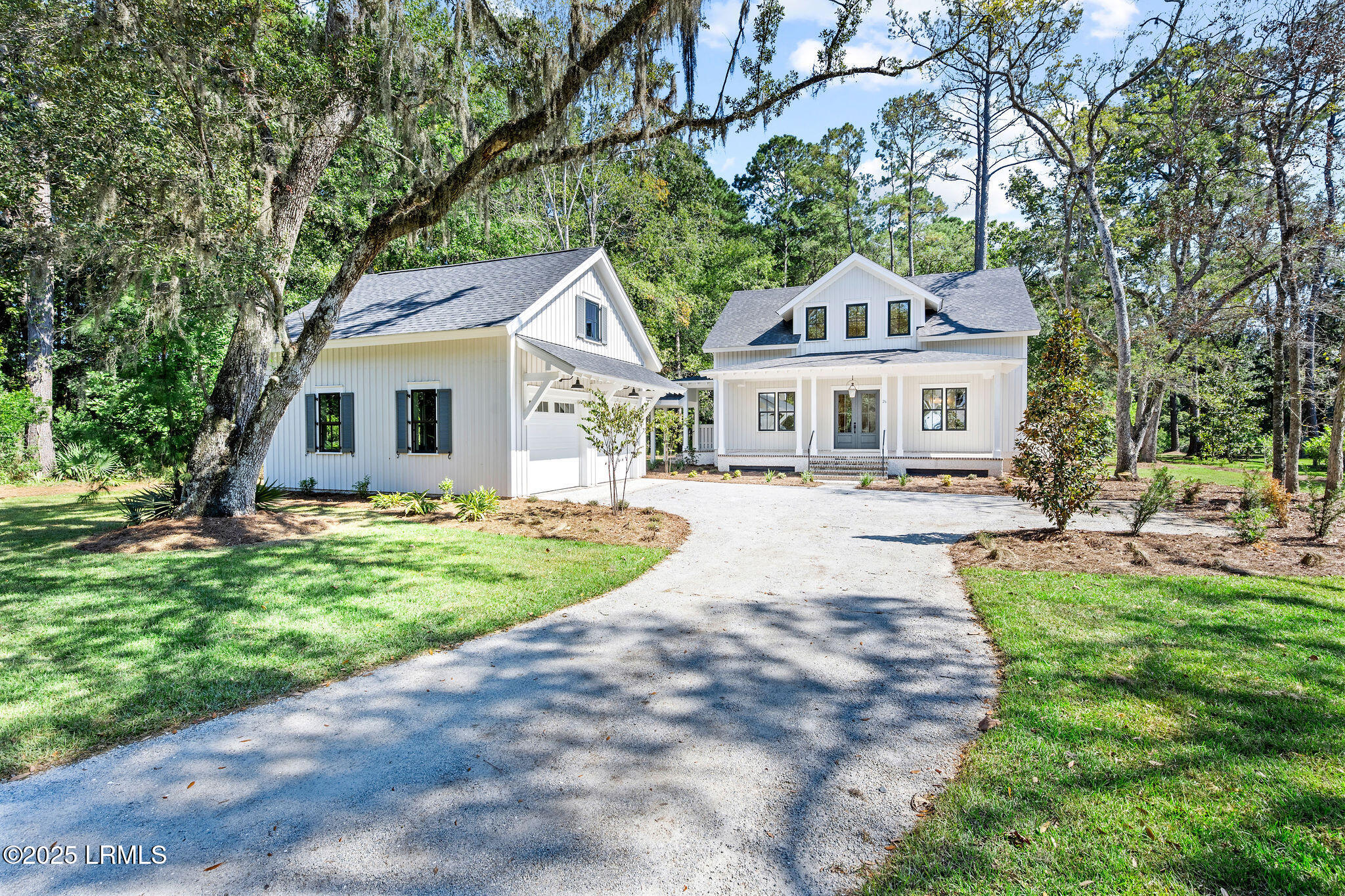 26 Oldfield Village Road Bluffton, SC 29909 - Photo 2 of 56 1