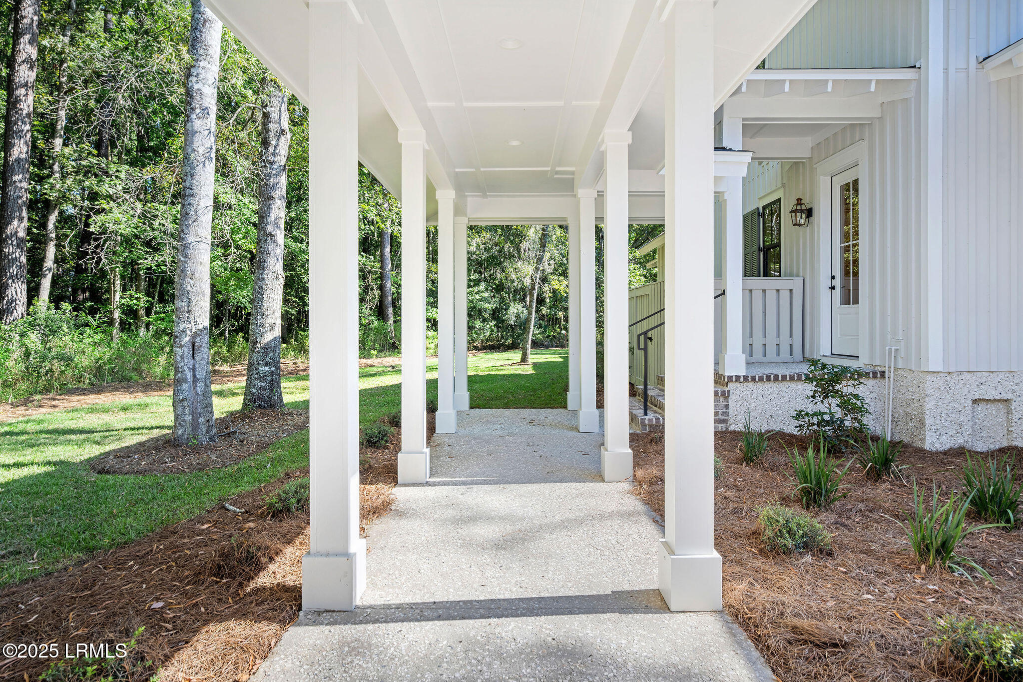 26 Oldfield Village Road Bluffton, SC 29909 - Photo 8 of 56 7