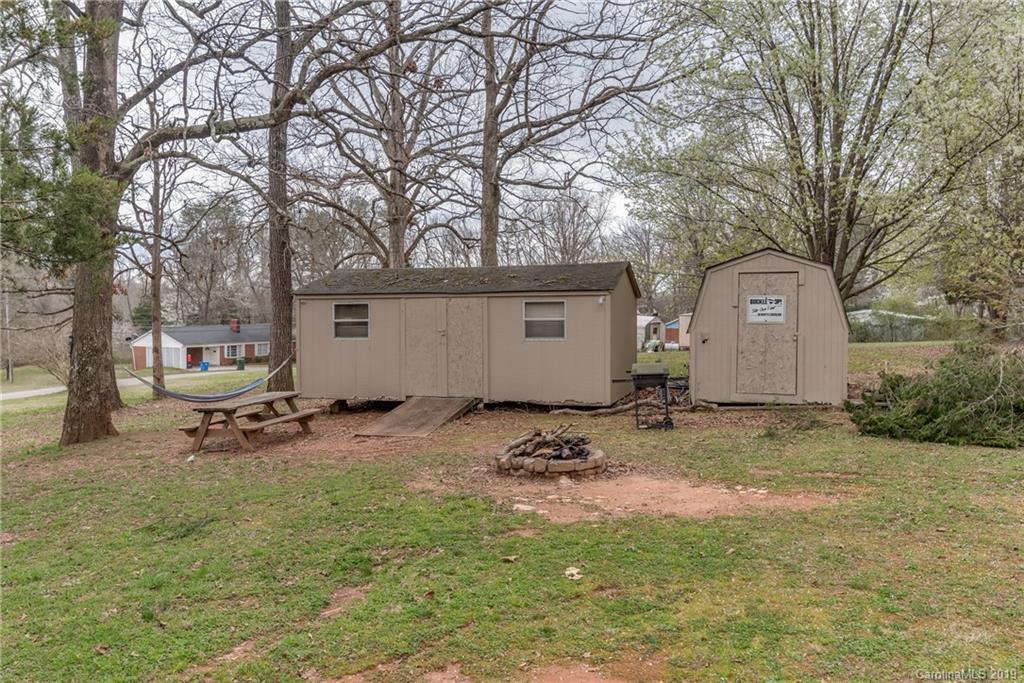 142 Lynch Street Rutherfordton, NC 28139 - Photo 3 of 18