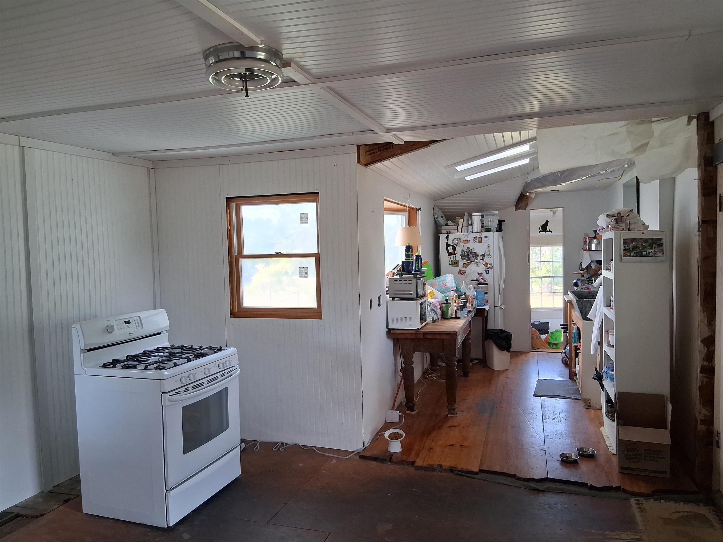 572 South Barnstead Road Barnstead, NH 03225 - Photo 20 of 28