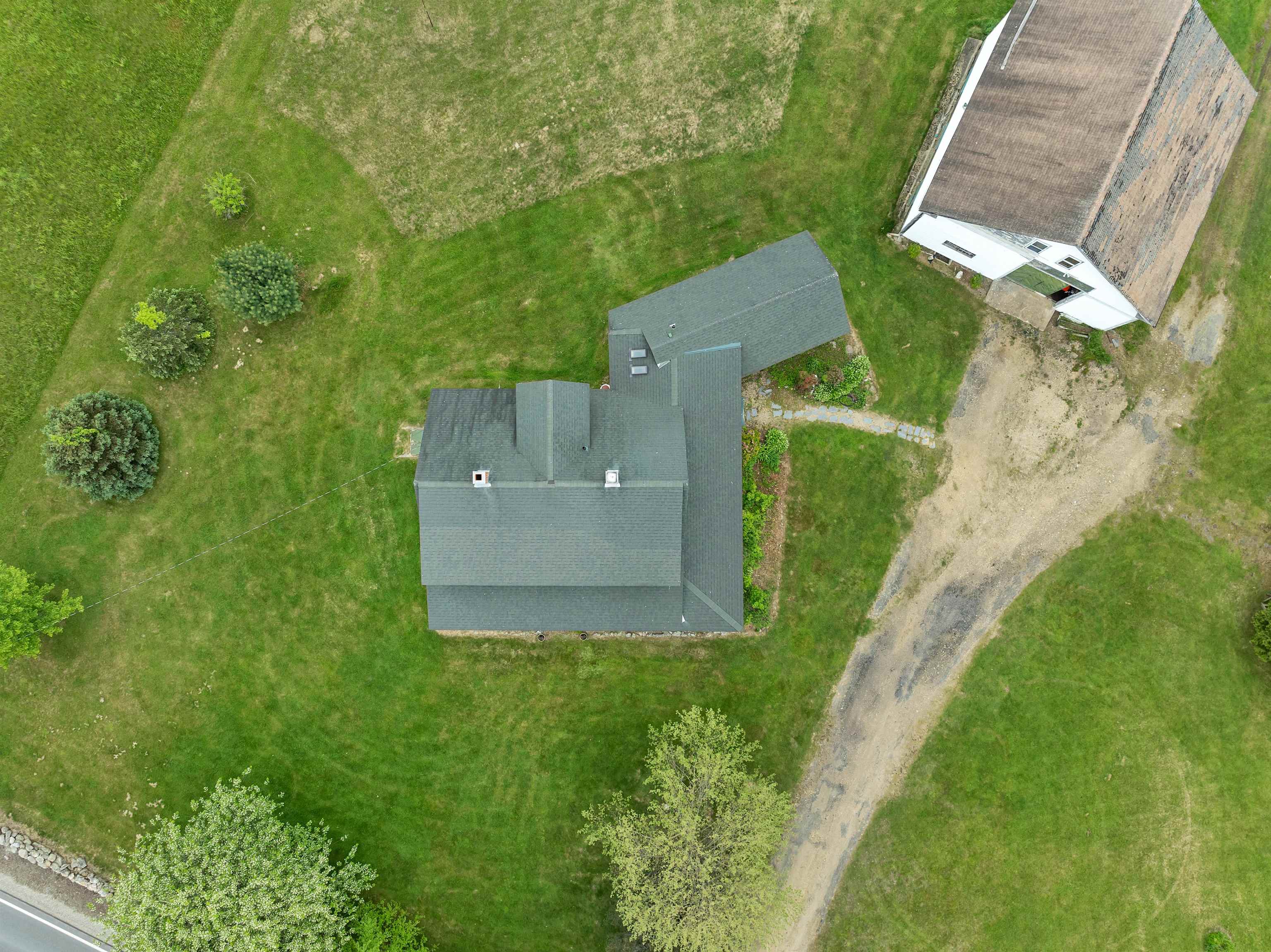 572 South Barnstead Road Barnstead, NH 03225 - Photo 10 of 28