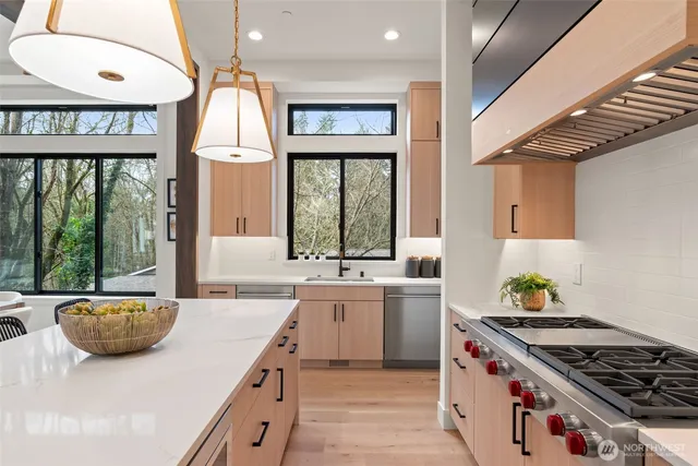 $3,199,900 | 7329 151st Avenue Northeast, Redmond, WA 98052