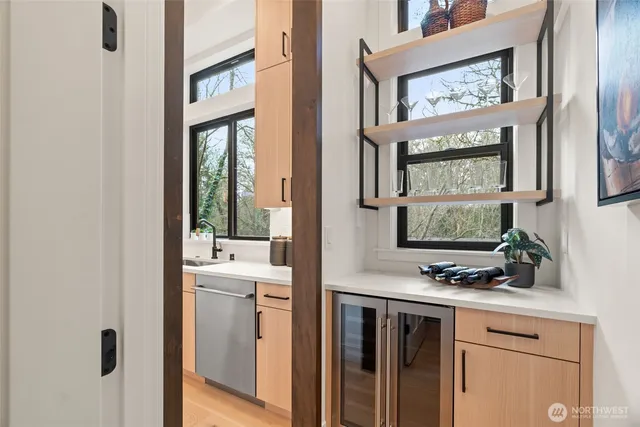 $3,199,900 | 7329 151st Avenue Northeast, Redmond, WA 98052