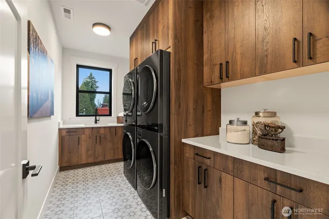 $3,199,900 | 7329 151st Avenue Northeast, Redmond, WA 98052