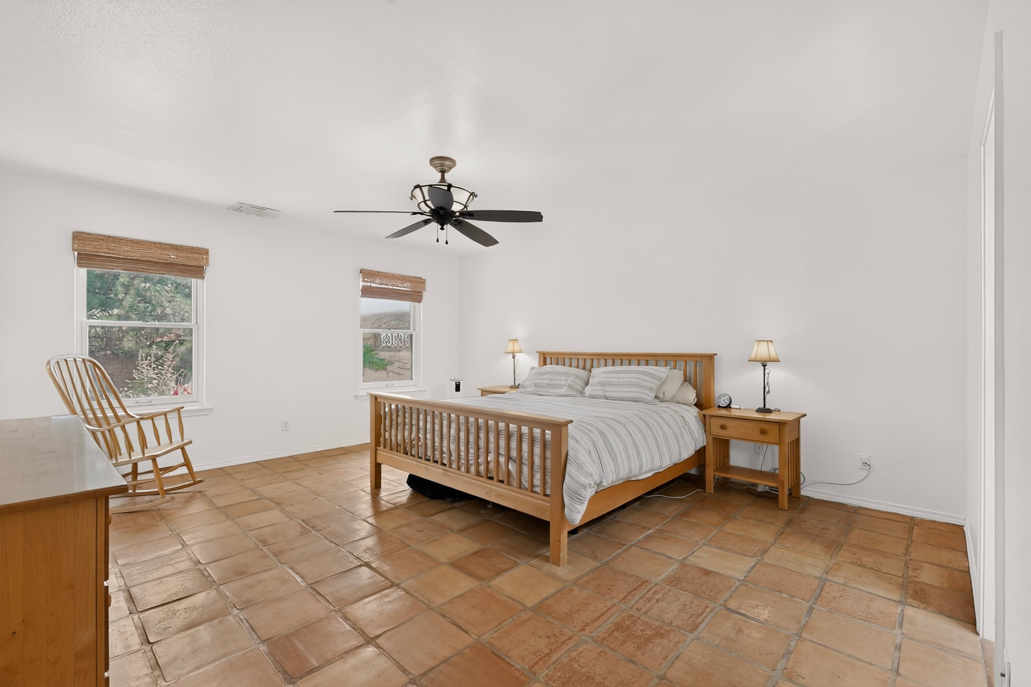 39 Cuesta Road Santa Fe, NM 87508 - Photo 20 of 70 Primary suite