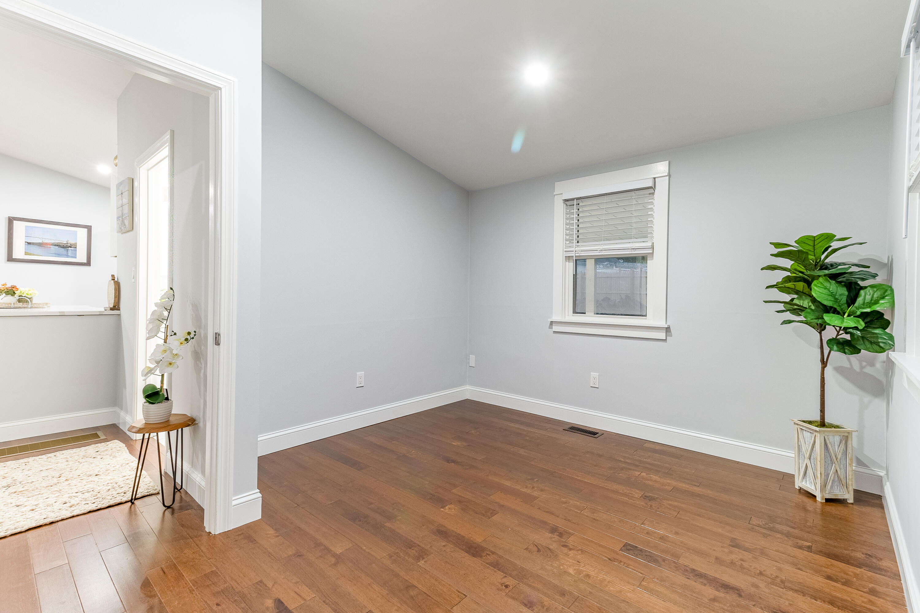 72 Glen Road Hyannis, MA 02601 - Photo 12 of 17 72 Glen-21