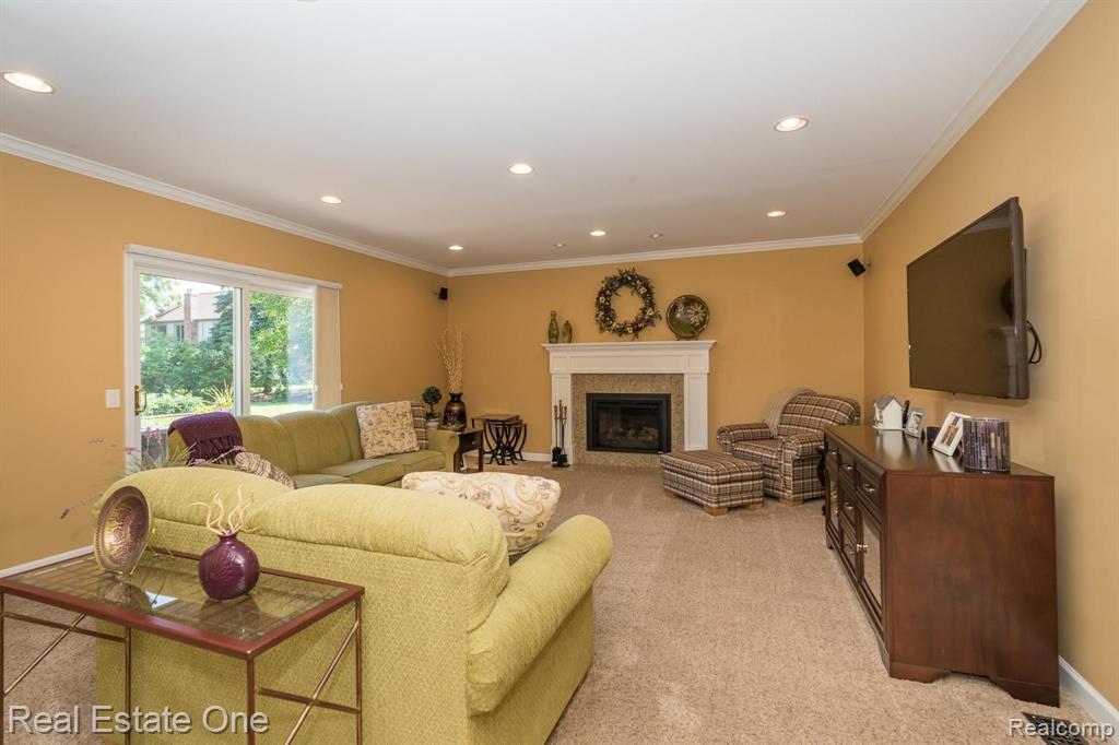 3028 Baypoint Drive Rochester Hills, MI 48309 - Photo 15 of 40