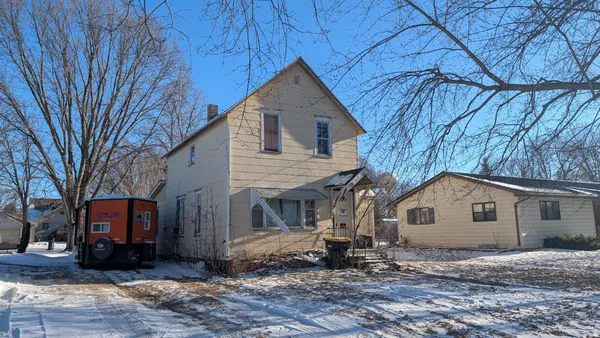 $9,900 | 210 2nd Street, Morgan, MN 56266