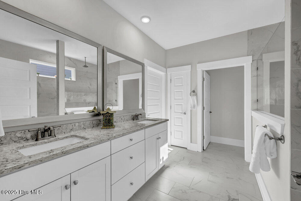 1032 Snowden Road Wilmington, NC 28412 - Photo 29 of 54 Owner's bath...