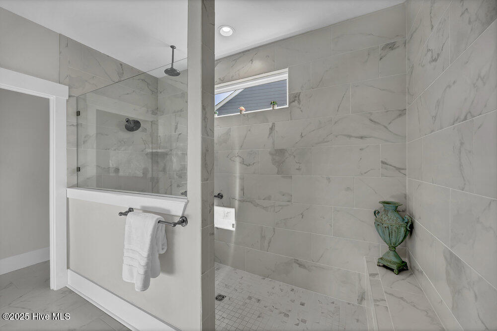 1032 Snowden Road Wilmington, NC 28412 - Photo 31 of 54 Owner's bath/Zero- clearance shower...
