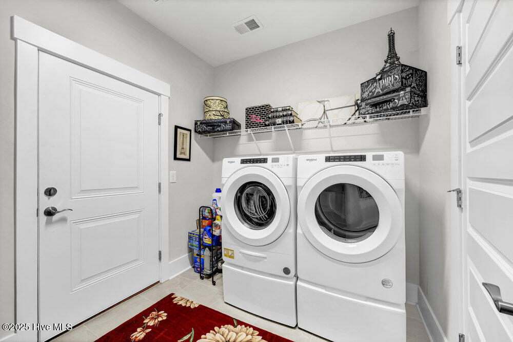 1032 Snowden Road Wilmington, NC 28412 - Photo 37 of 54 Laundry room/Drop-zone...