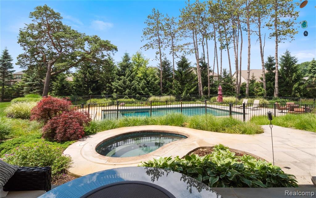 3872 Walnut Brook Drive Rochester Hills, MI 48309 - Photo 41 of 42