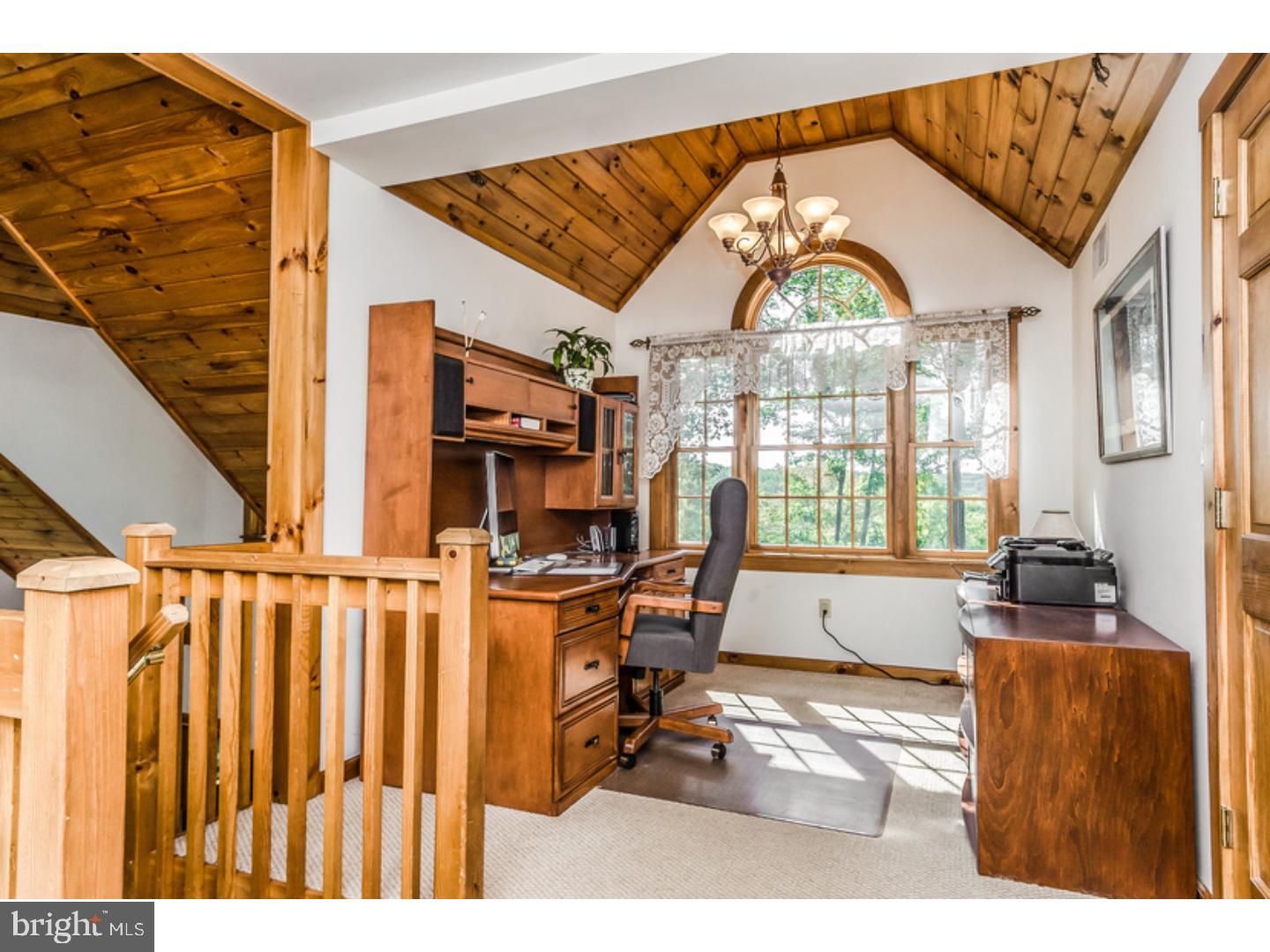 60 Pine Hill Road Stockton, NJ 08559 - Photo 11 of 20 Office / Study