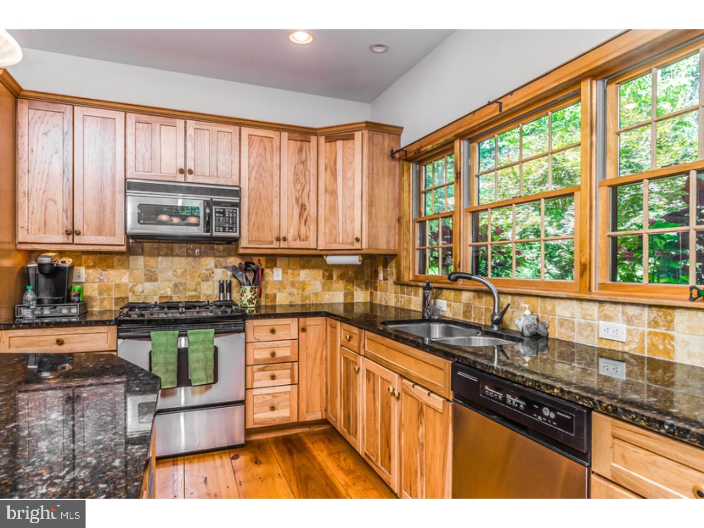 60 Pine Hill Road Stockton, NJ 08559 - Photo 8 of 20 Kitchen