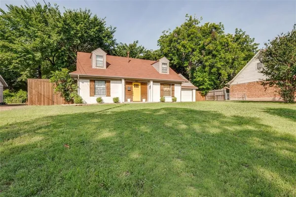 $355,000 | 5921 Spring Glen Drive, Dallas, TX 75232
