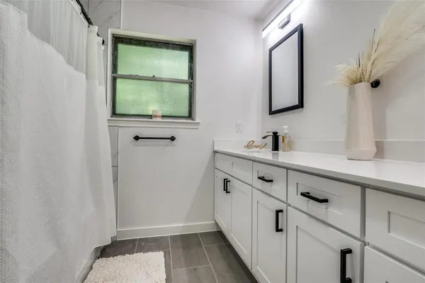 $355,000 | 5921 Spring Glen Drive, Dallas, TX 75232