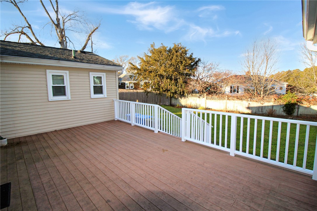 7 Restmere Terrace Middletown, RI 02842 - Photo 11 of 47