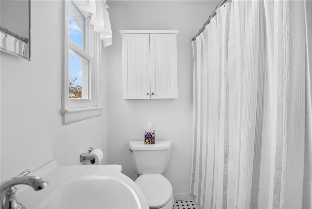 7 Restmere Terrace Middletown, RI 02842 - Photo 30 of 47