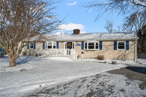 $900,000 | 7 Restmere Terrace, Middletown, RI 02842