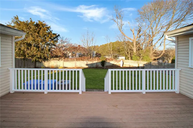 $900,000 | 7 Restmere Terrace, Middletown, RI 02842