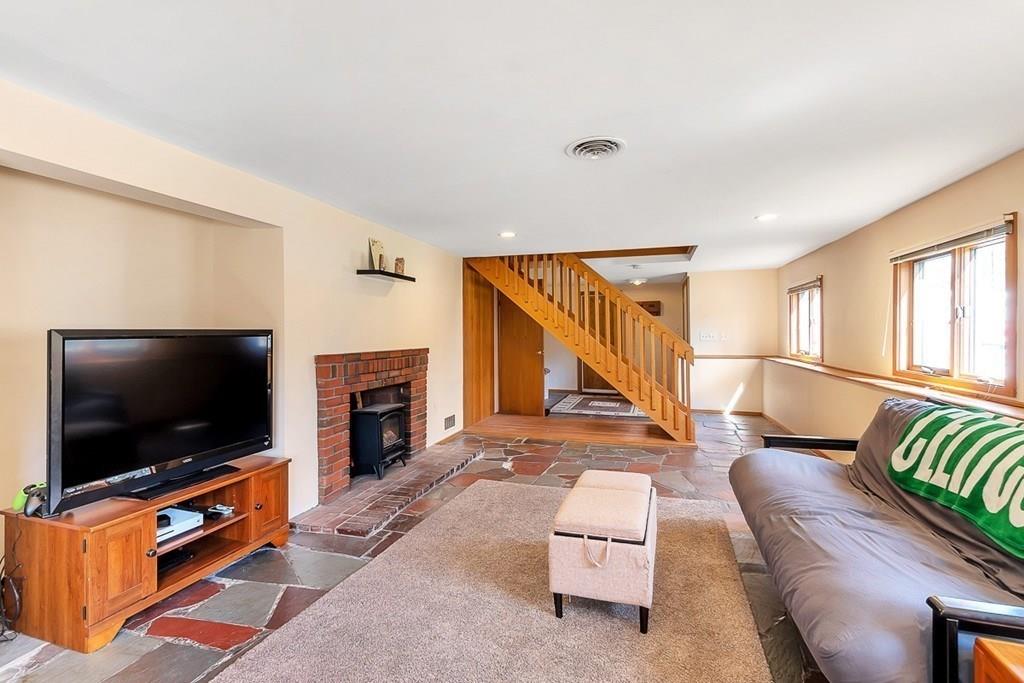 90 Crooked Spring Road Chelmsford, MA 01863 - Photo 19 of 30