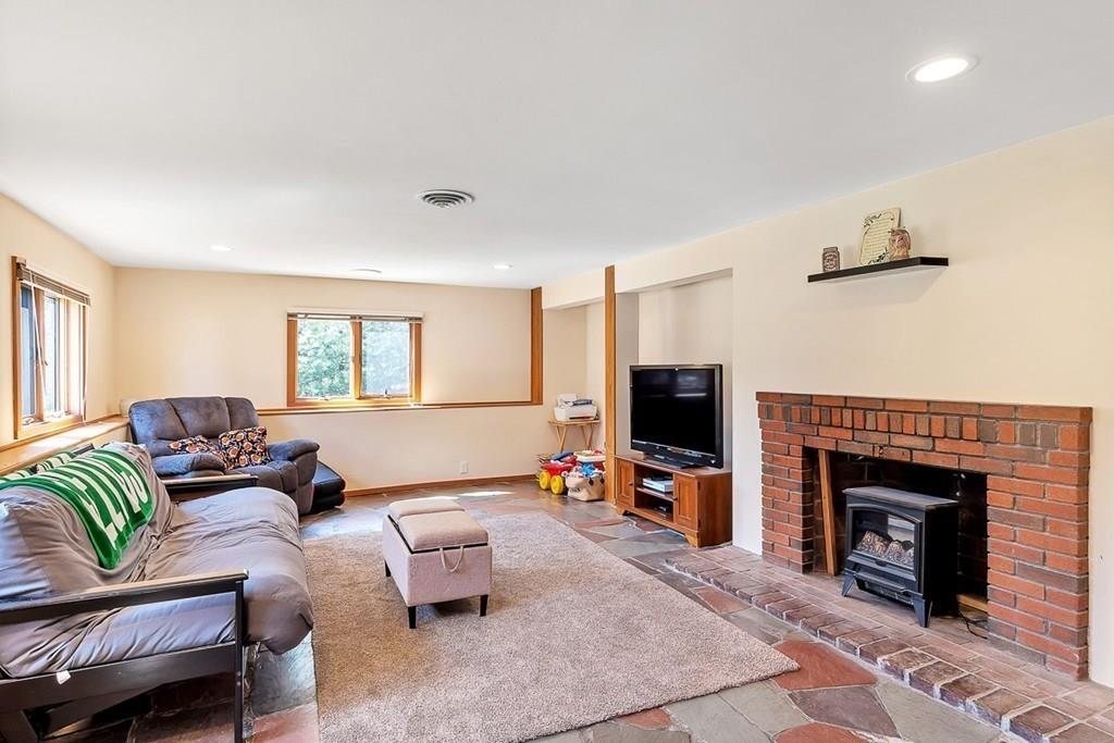 90 Crooked Spring Road Chelmsford, MA 01863 - Photo 20 of 30