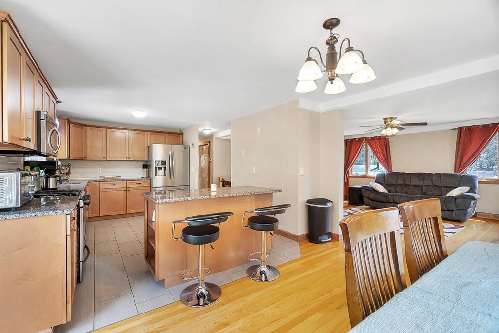 90 Crooked Spring Road Chelmsford, MA 01863 - Photo 5 of 30