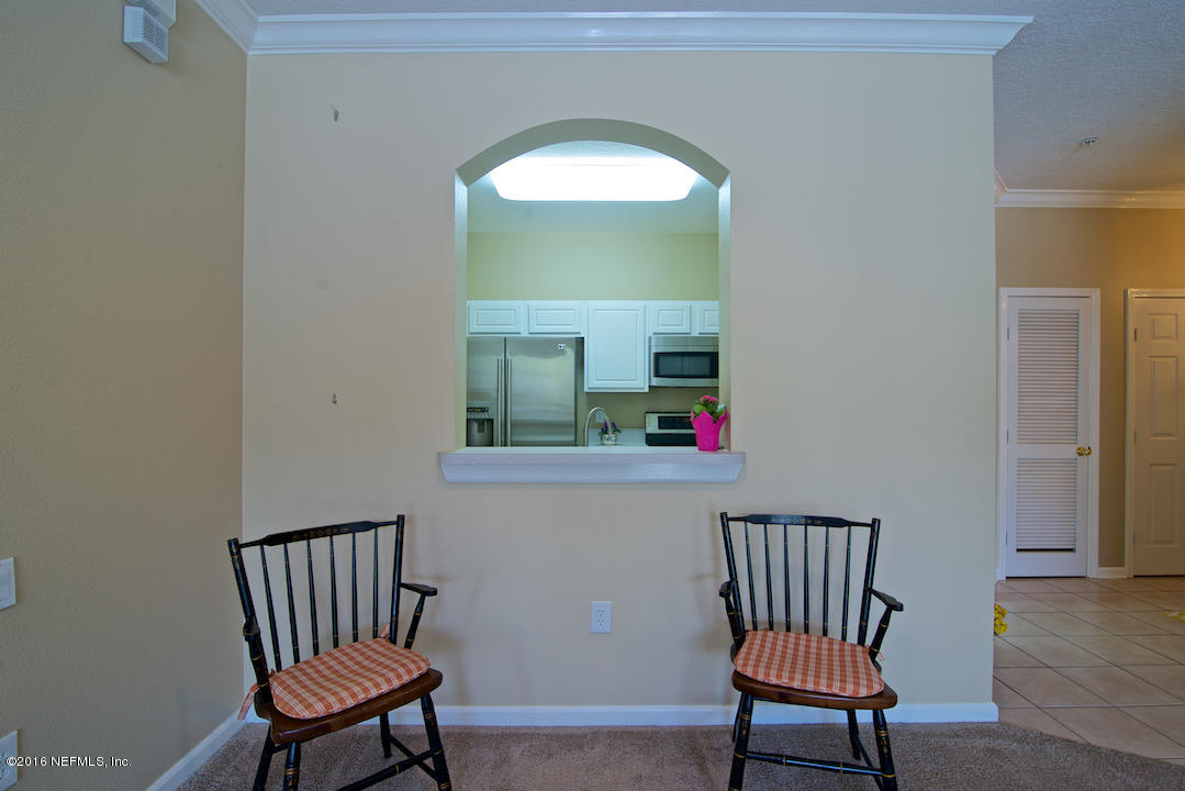 10550 Baymeadows Road, Unit 921 Jacksonville, FL 32256 - Photo 13 of 22 Pass Through to Dinning Area