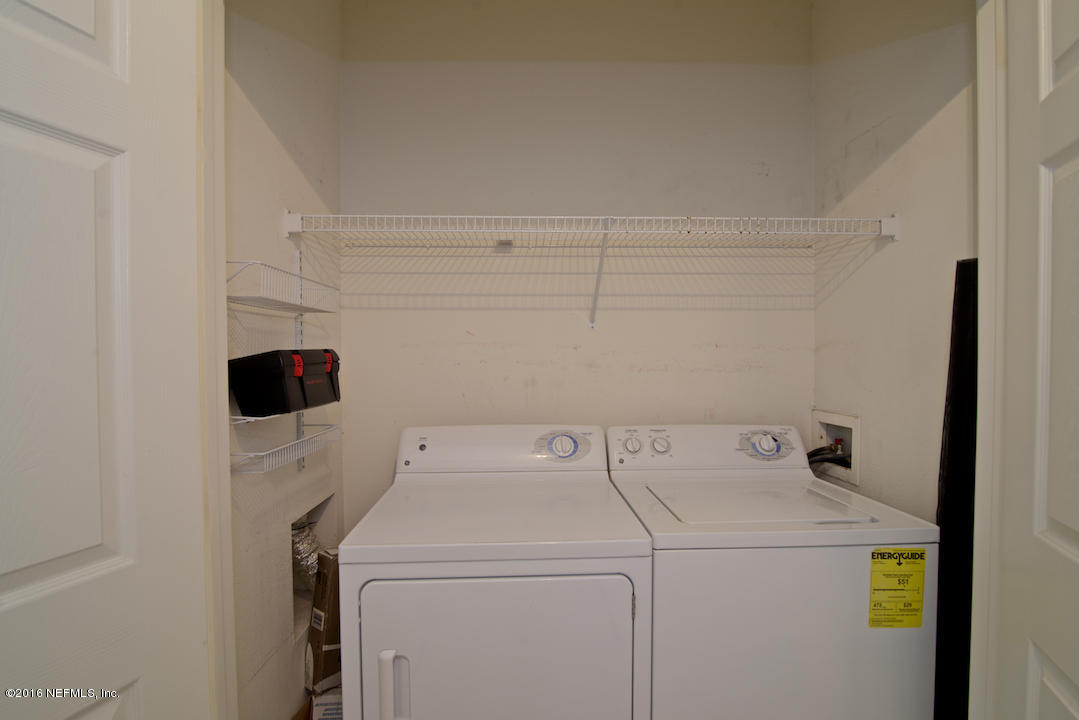 10550 Baymeadows Road, Unit 921 Jacksonville, FL 32256 - Photo 20 of 22 Laundry Washer Dryer Convey