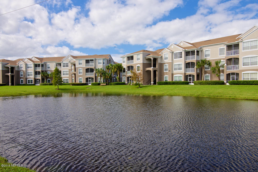 10550 Baymeadows Road, Unit 921 Jacksonville, FL 32256 - Photo 4 of 22 Scenic Lake Setting