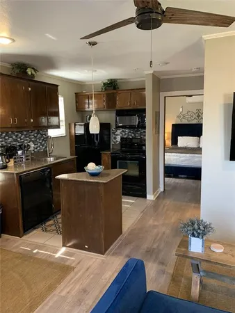 $1,195 | 5969 Lewis Street, Unit 303, Dallas, TX 75206