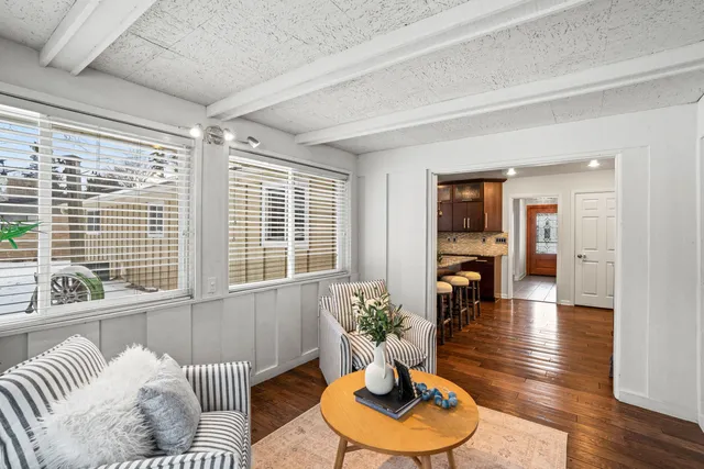 $600,000 | 8930 North Maitland Road, Bayside, WI 53217