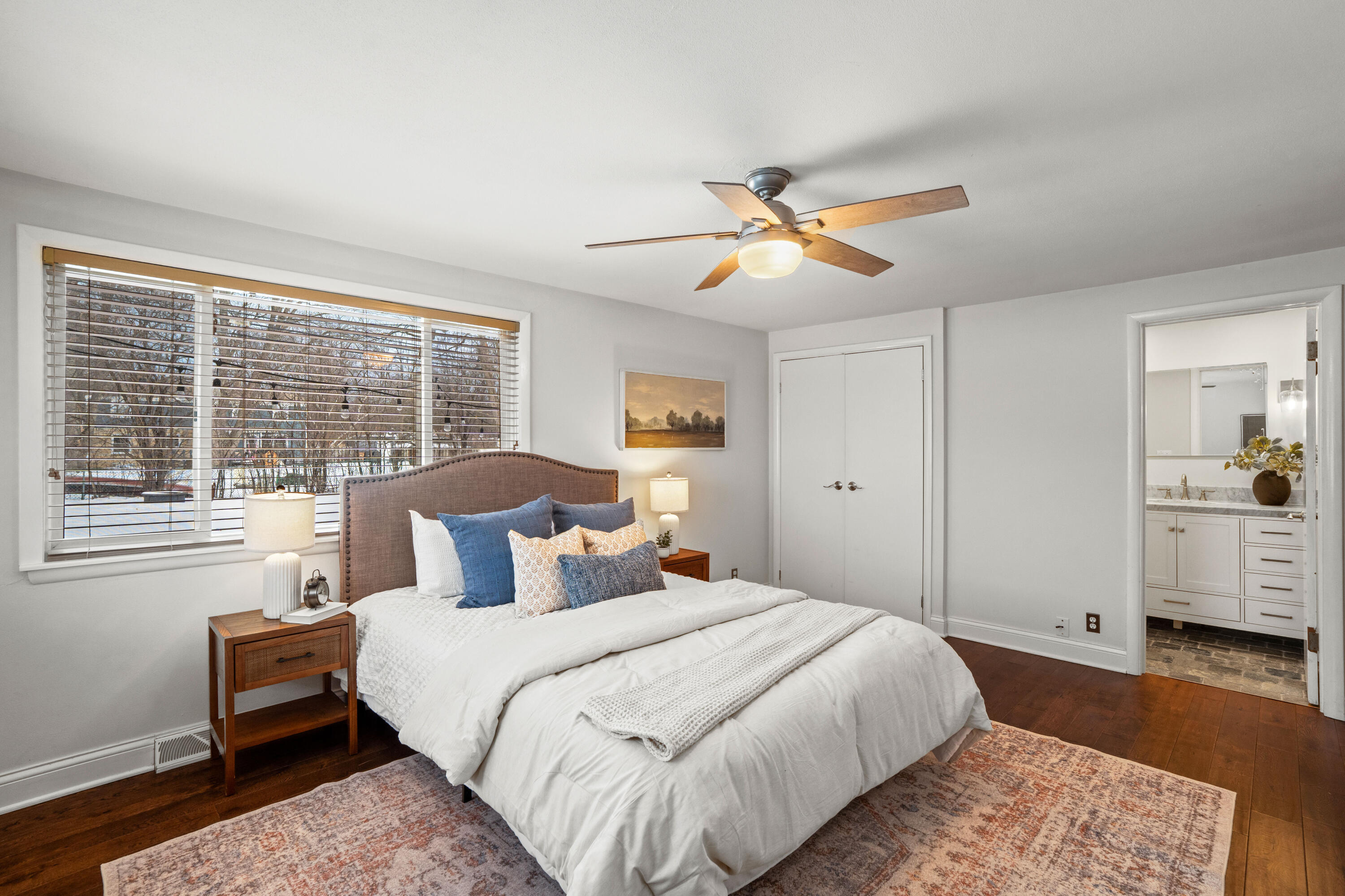 8930 North Maitland Road Bayside, WI 53217 - Photo 21 of 47 Primary Bedroom