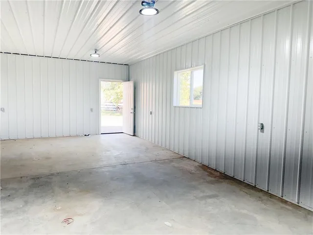 $275,000 | 27152 Joiner Drive, Brookfield, MO 64628