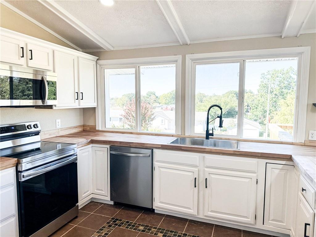 27152 Joiner Drive Brookfield, MO 64628 - Photo 5 of 43